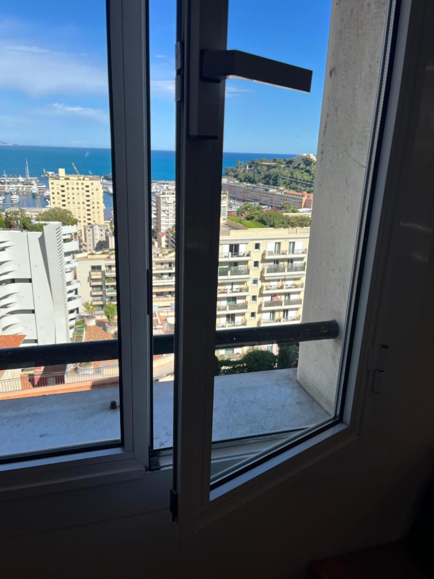 Plein Coeur De Monaco, A 300 Metres A Pied Du Port De Monaco, 4 Pieces Dans Des Escaliers Vue Mer Exceptionnelle Zewnętrze zdjęcie